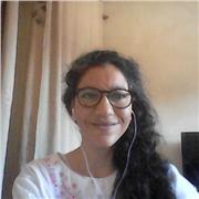 une professeure d'anglais et de francais qui vient d'egypte, l'arabe et ma langue maternelle et je voudrais l'ensigner